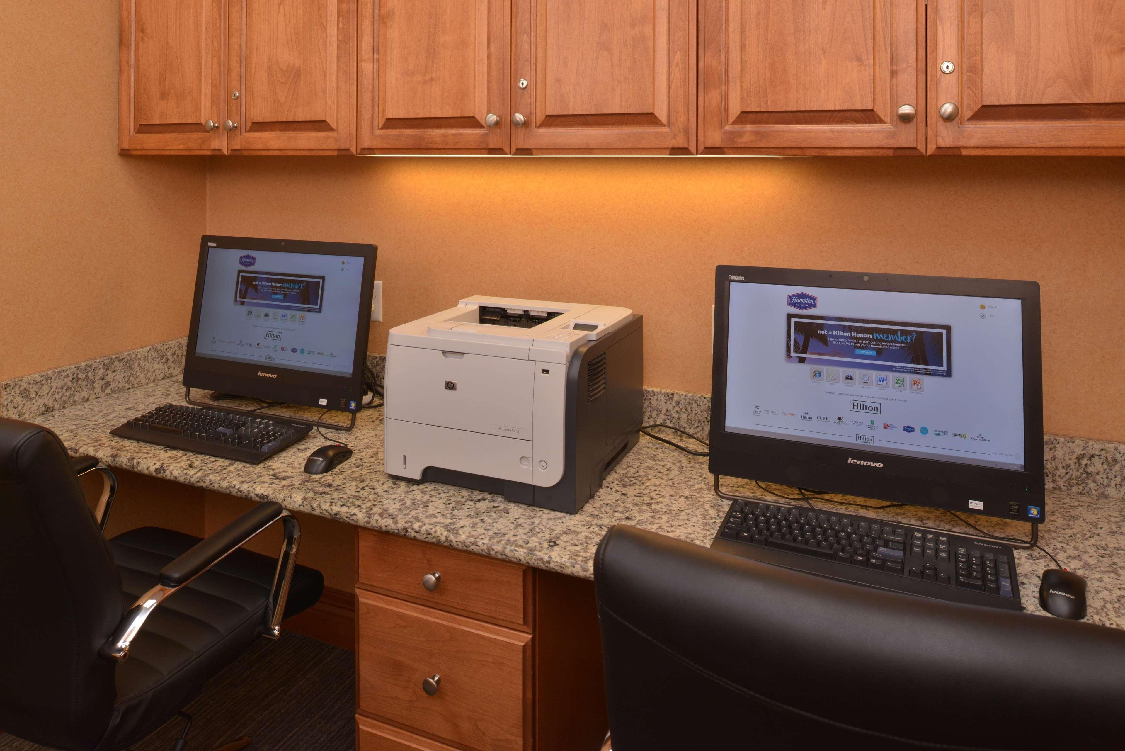 Hampton Inn And Suites Bakersfield North-Airport Екстериор снимка