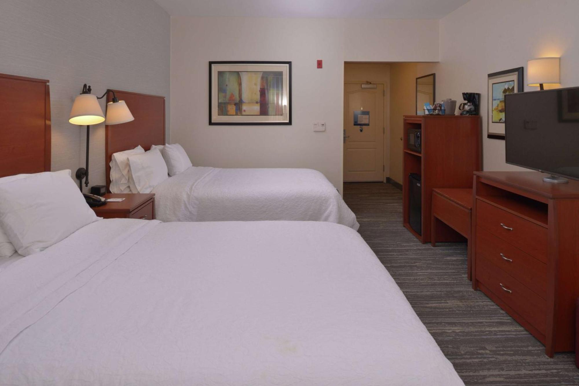 Hampton Inn And Suites Bakersfield North-Airport Екстериор снимка