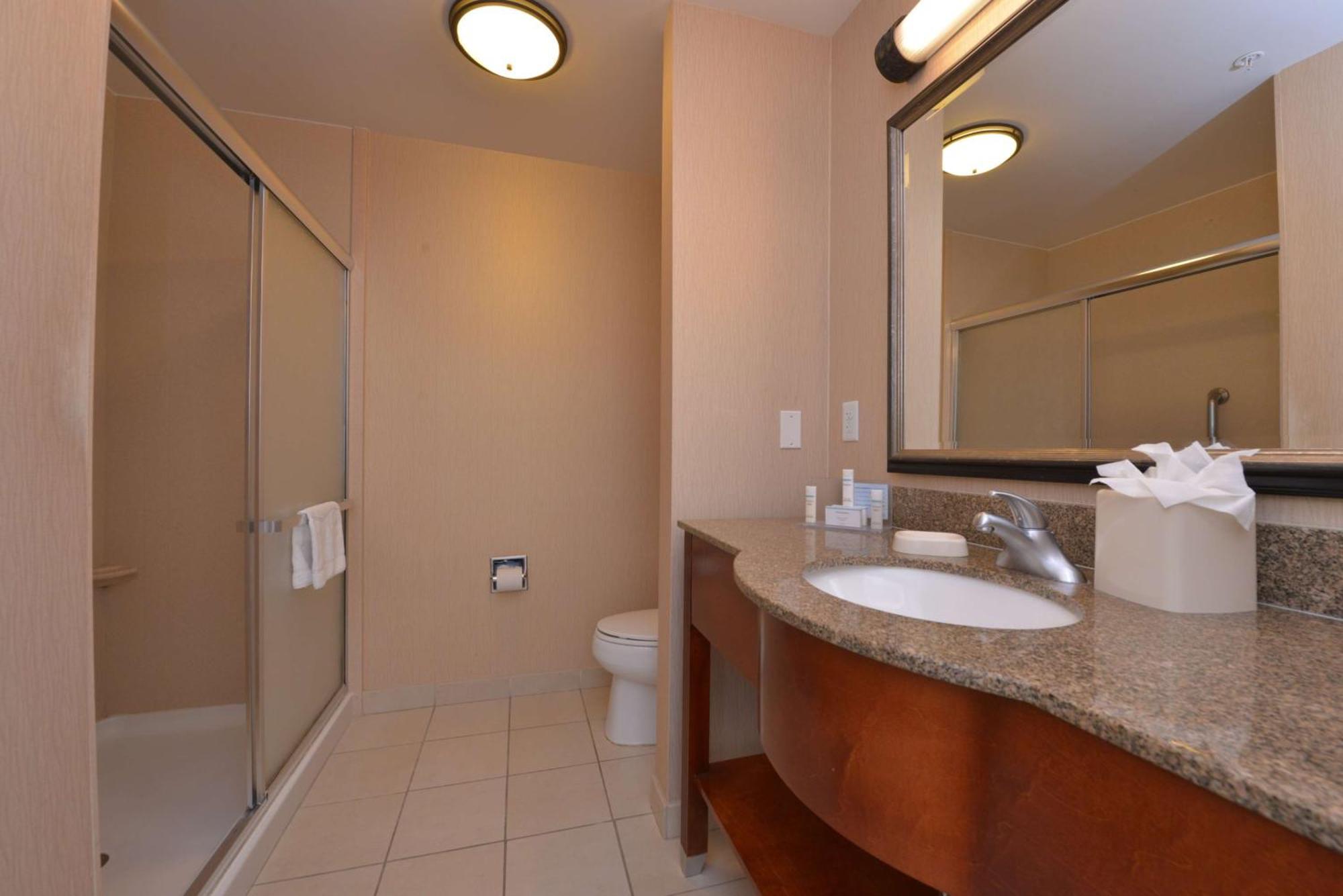 Hampton Inn And Suites Bakersfield North-Airport Екстериор снимка