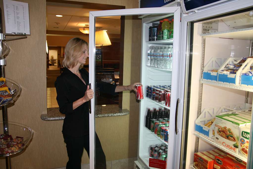 Hampton Inn And Suites Bakersfield North-Airport Ресторант снимка